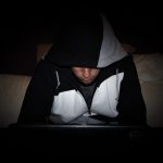 Hacker vor dem Computer