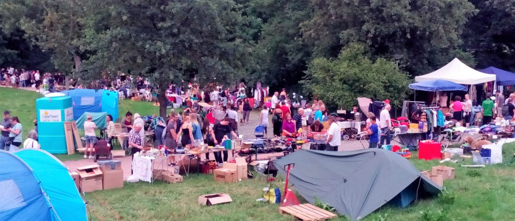 Flohmarkt in Darmstadt im Bürgerpark